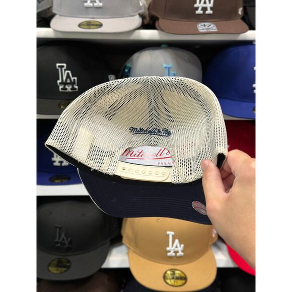 New York Yankees Foam Trucker Snapback Mitchell & Ness | Crème - Picture 3 of 3